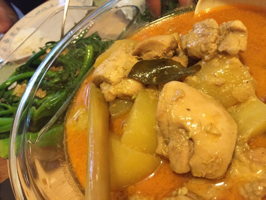 Singaporean Chicken Curry – Pan In Pan Out